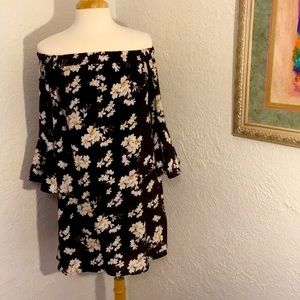 Xlrg off the shoulder blouse